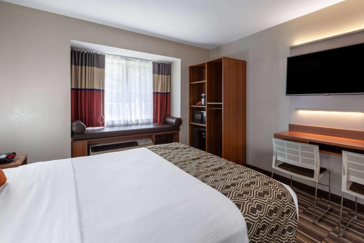 Microtel Inn & Suites By Wyndham Sunbury - Columbus North Екстериор снимка