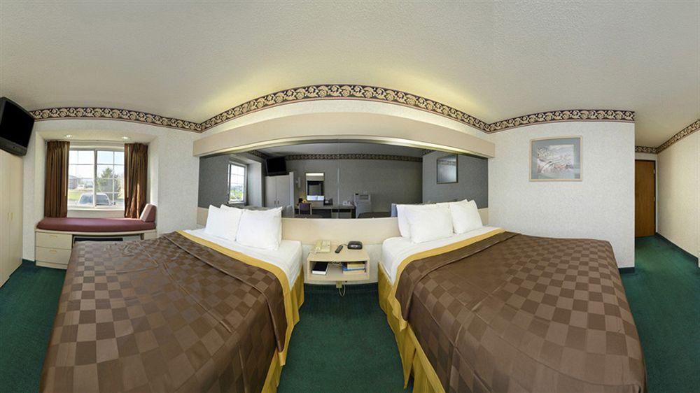Microtel Inn & Suites By Wyndham Sunbury - Columbus North Екстериор снимка
